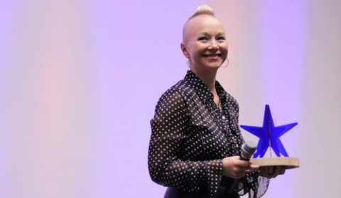 EVA Award ONAIR